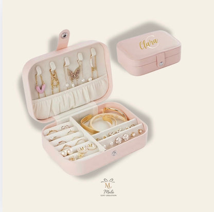 Personalisierte Schmuckbox aus Samt & Kunstleder