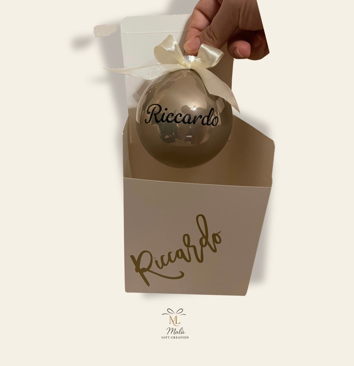 Personalisierte Weihnachtskugel mit Name